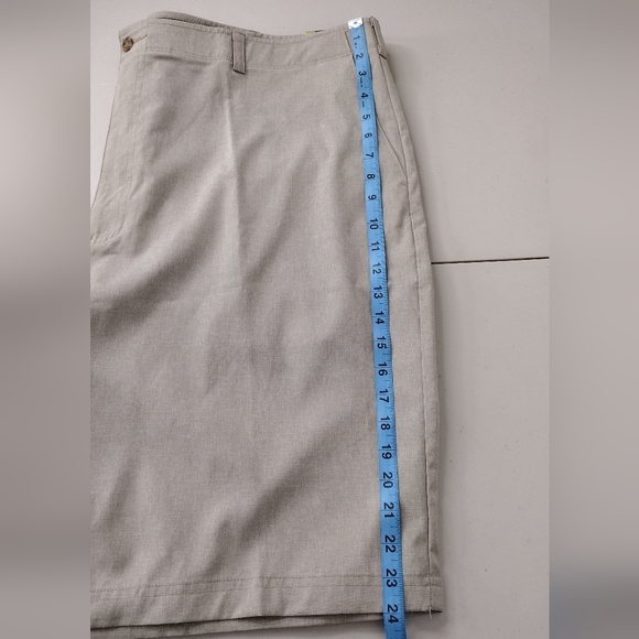 NWT Ben Hogan Khaki Performance Stretch Flat Front Classic Athletic Golf Shorts - Picture 13 of 13